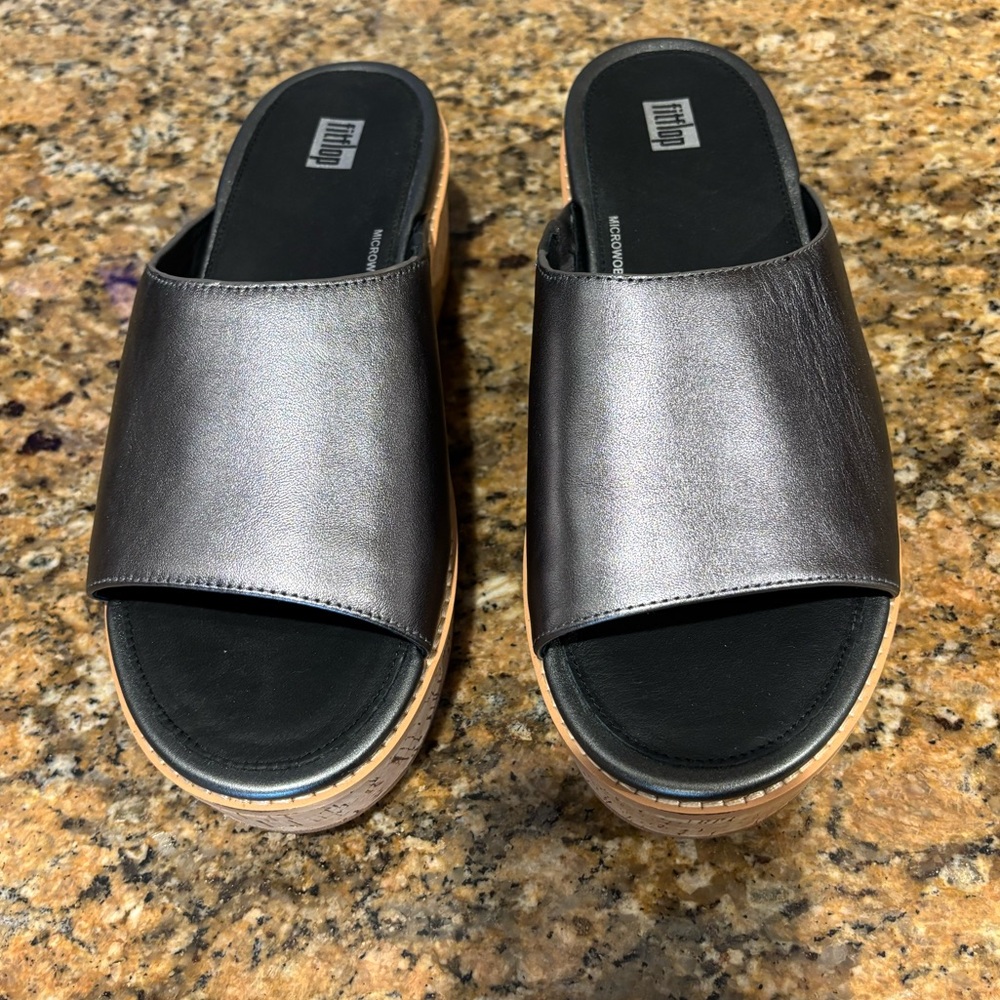 Fitflop silver metallic wedge sandals